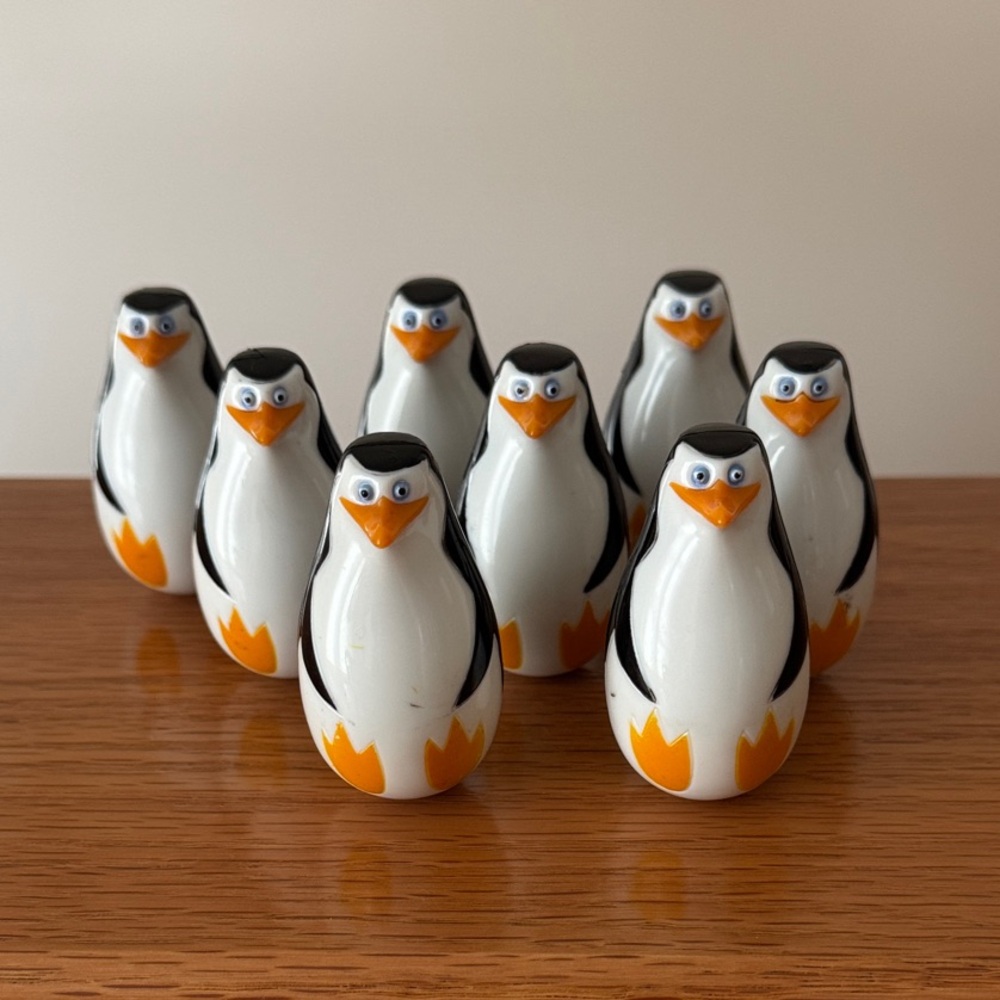 Vintage Dreamworks “Madagascar” Penguins